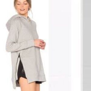 Varley Women’s Revive Oversized Diverse Solid Hi-Low Hooded Gray Sweatshirt Sz S